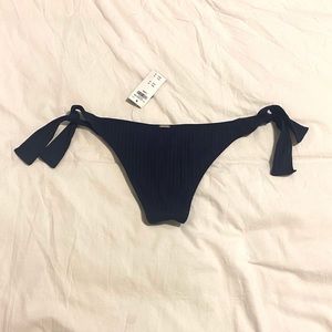 Ribbed bikini bottoms never worn, new with tags